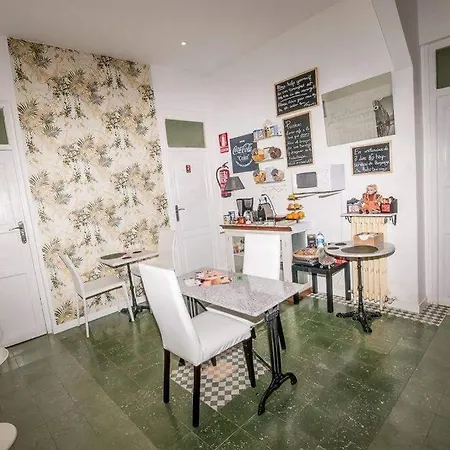Balcones Del Camino 3* サアグン
