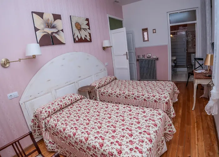 ゲストハウス Balcones Del Camino サアグン