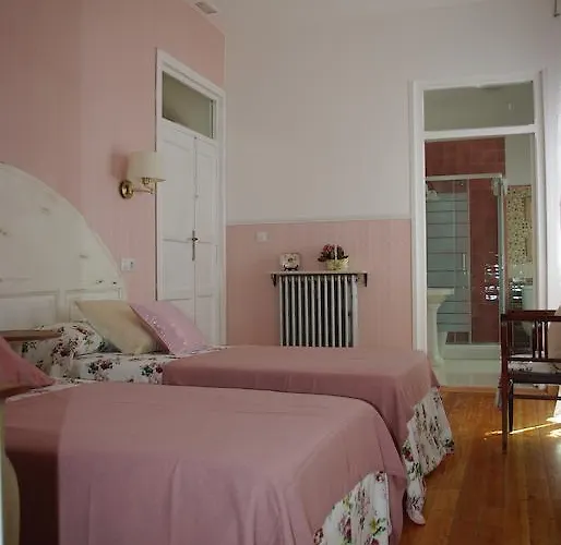 ゲストハウス Balcones Del Camino 3*